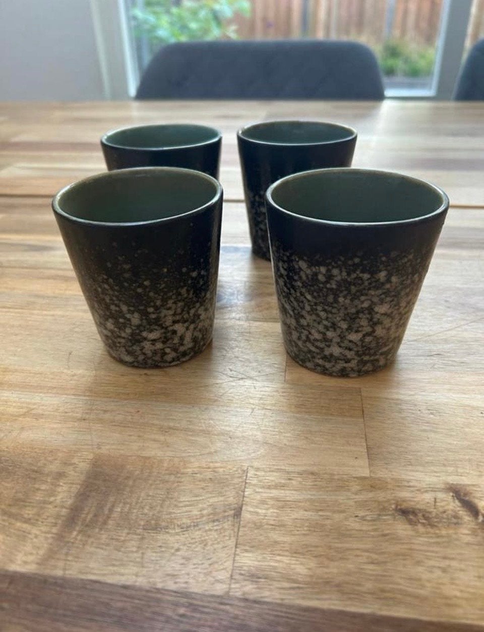 Set van 4 HK Living 70s keramiek koffie mokken 'mud', Huis en Inrichting, Keuken | Servies, Ophalen of Verzenden, Zo goed als nieuw