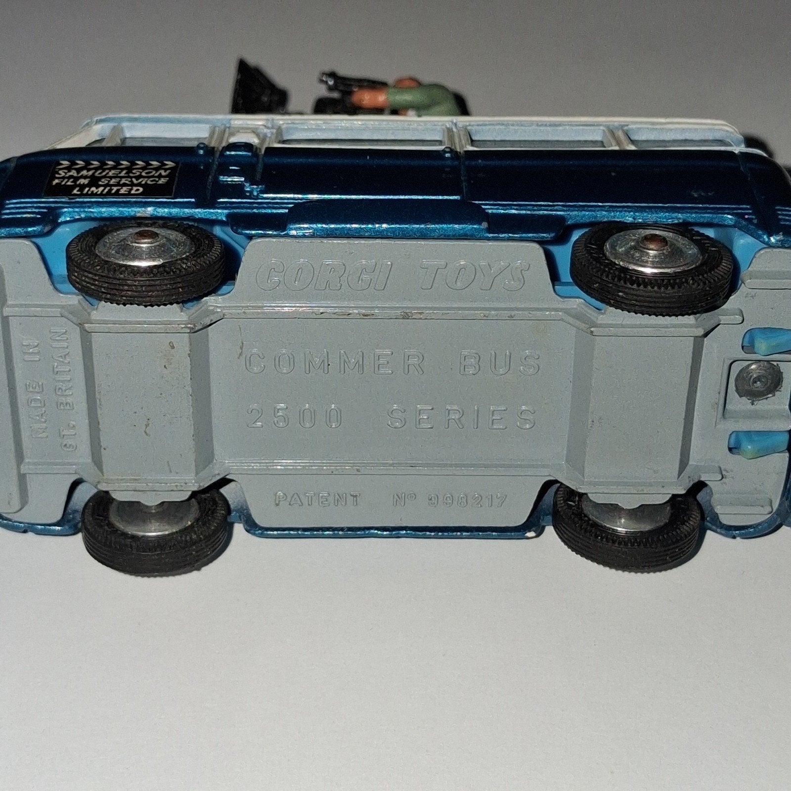 Corgi Toys Commer Bus 2500 Series Samuelson Film Service, Verzenden, Gebruikt