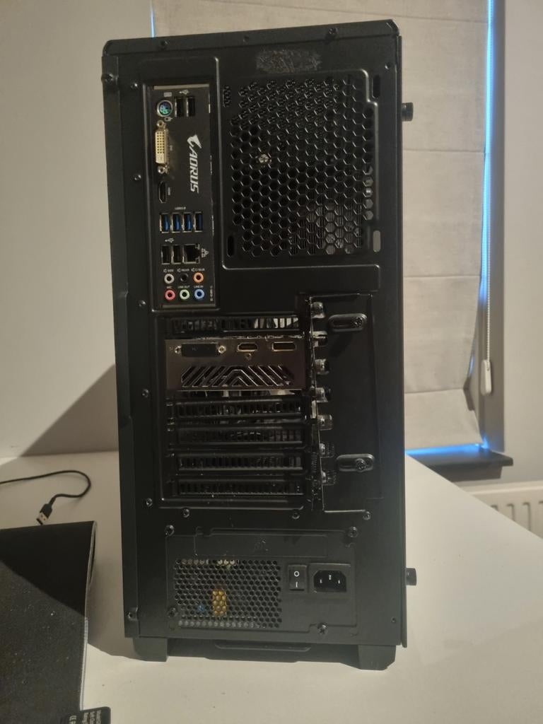 Gaming PC met gratis keyboard en muis, Computers en Software, Desktop Pc's, Ophalen of Verzenden, Zo goed als nieuw, Gaming, SSD