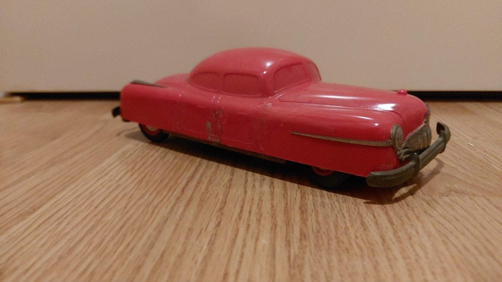 Vintage Mettoy No 500 Rode Speelgoedauto, Ophalen of Verzenden
