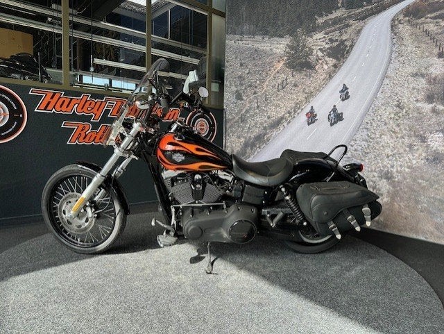 Harley-Davidson FXDWG DYNA WIDE GLIDE (bj 2009), Motoren, Motoren | Harley-Davidson, Laan van Vredenoord 33
2289 DA  RIJSWIJK, NL