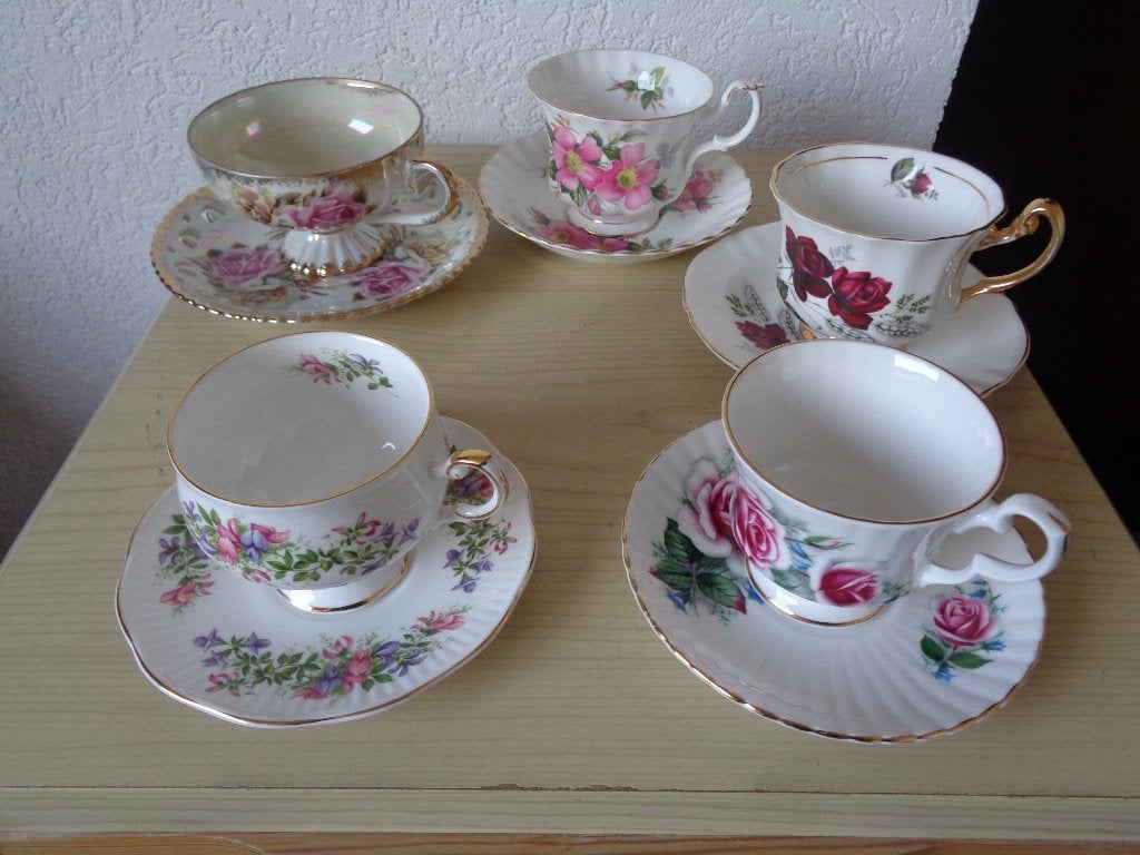 5 Engelse kopjes, Ophalen of Verzenden, Zo goed als nieuw, Porselein, Kop en/of schotel