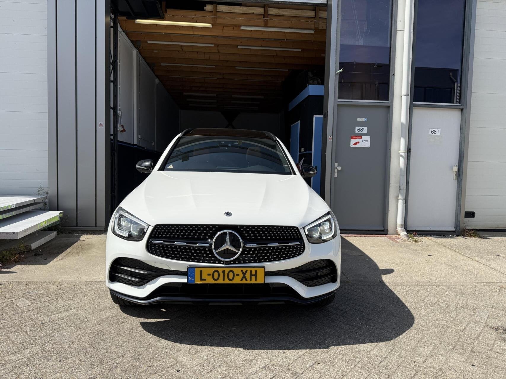 Mercedes GLC-klasse 300e 4MATIC Business Solution AMG, Auto's, Automaat, Gebruikt, Euro 6, 4 cilinders