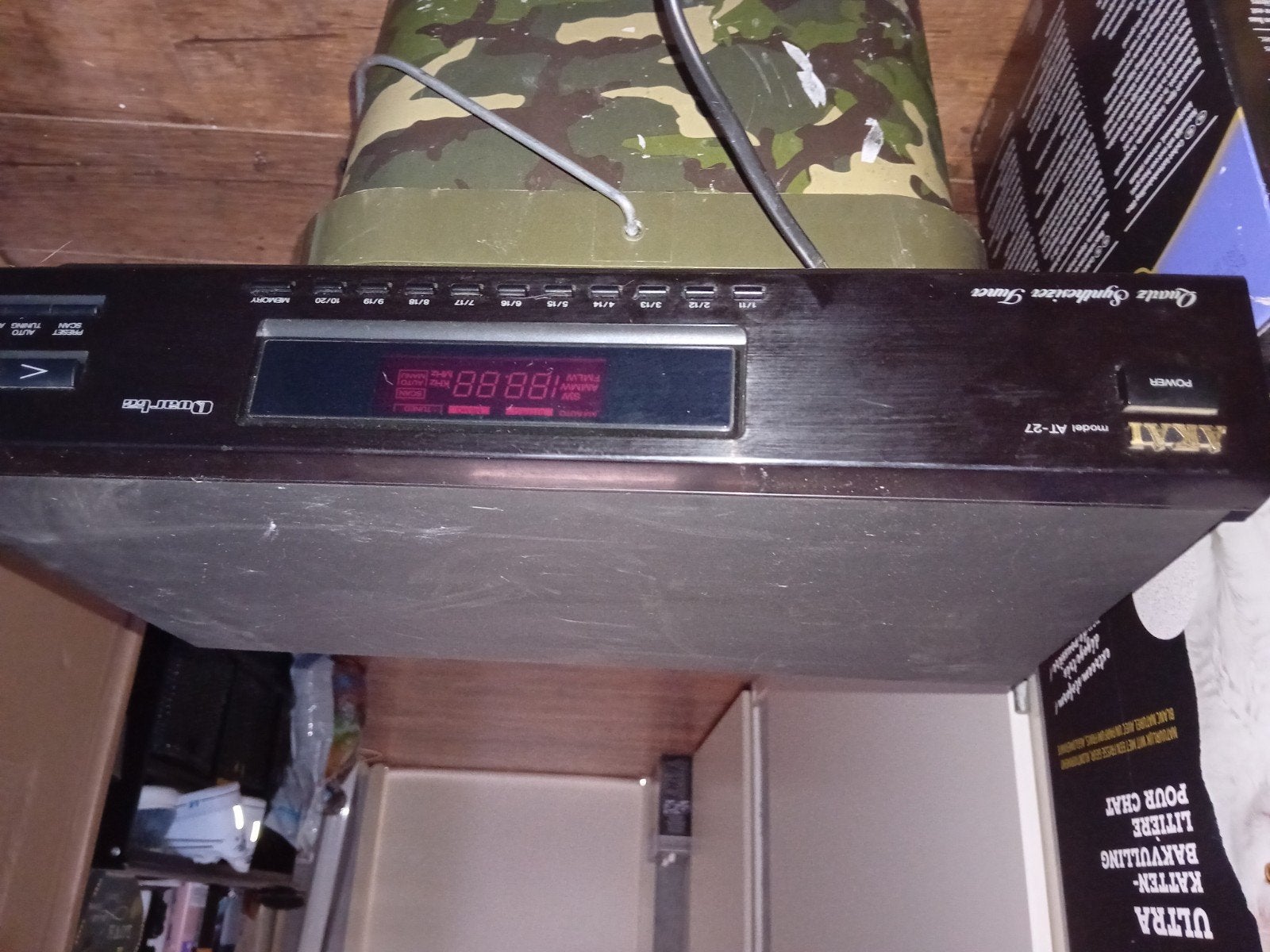 Akai AT-27L Quartz Synthesizer Tuner, Ophalen, Gebruikt, Analoog