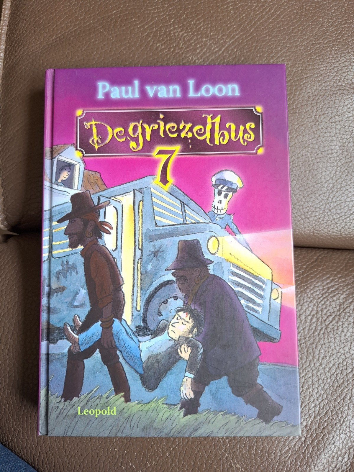 De Griezelbus 7 - Paul van Loon, Ophalen of Verzenden, Zo goed als nieuw, Paul van Loon, Fictie algemeen