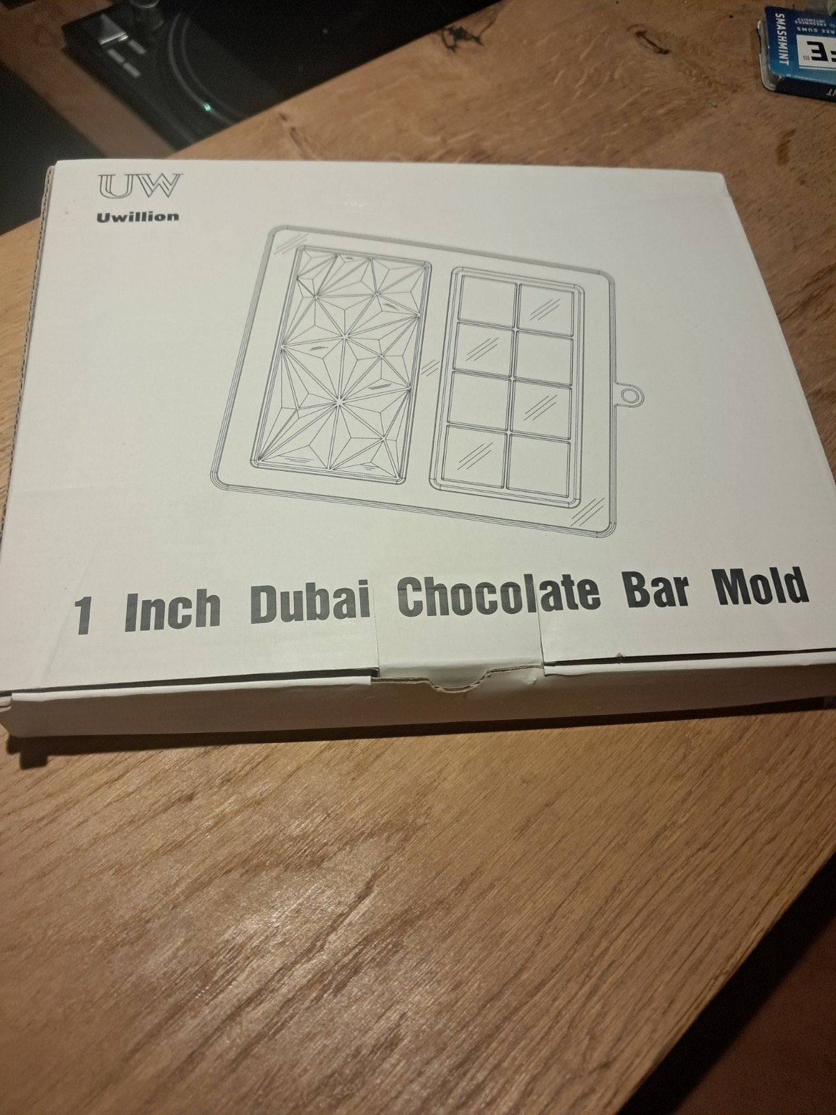 Partij van 23x Nieuwe Dubai Chocolade Reep Mallen, Overige typen, Nieuw, Ophalen of Verzenden, Rood