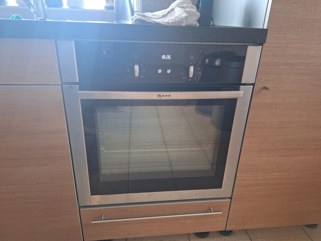 Nette NEFF Inbouw Oven - Perfect voor elke keuken!, Ophalen, Gebruikt, Oven, Hete lucht