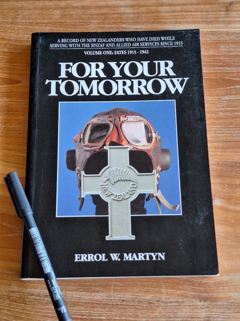 For Your Tomorrow Volume One 1915-1942 RNZAF, Ophalen of Verzenden, Tweede Wereldoorlog, Gelezen, Overige onderwerpen