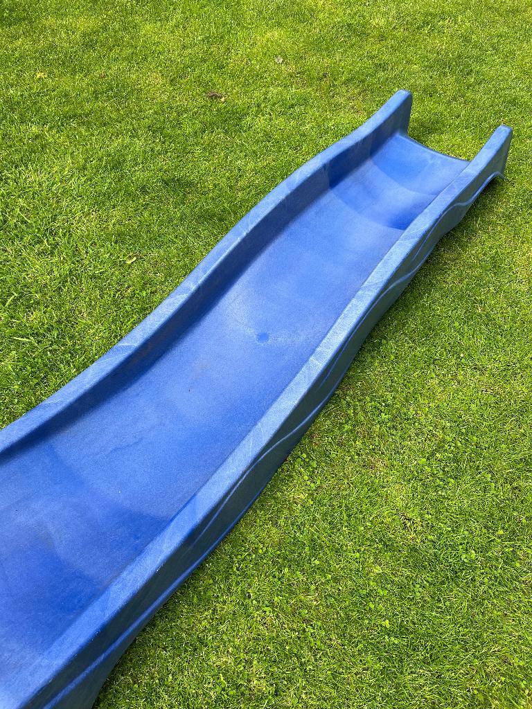 Mooie glijbaan lengte 2,25m, Kinderen en Baby's, Speelgoed | Buiten | Speeltoestellen, Ophalen, Zo goed als nieuw, Glijbaan
