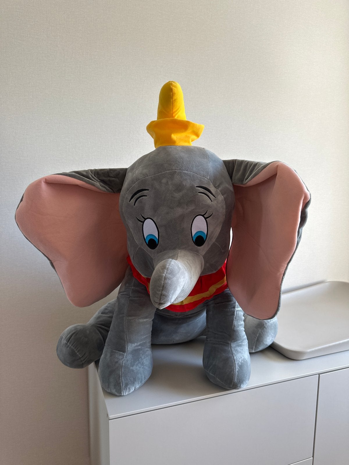 Grote Dumbo knuffel van Disney - Zo goed als nieuw, Kinderen en Baby's, Ophalen, Disney, Grijs, Zo goed als nieuw