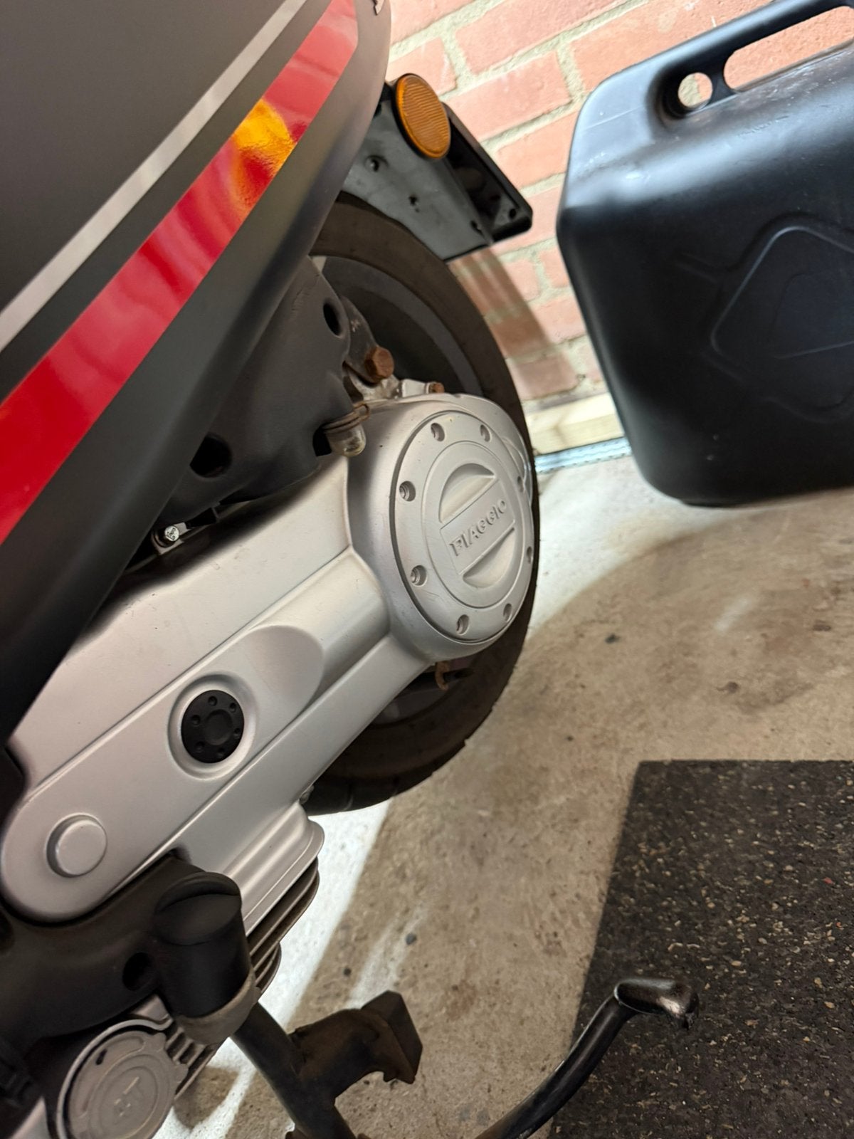 Vespa Sprint 2022 Mat Zwart snorscooter - Zo goed als nieuw, Overige modellen, Maximaal 45 km/u, Ophalen of Verzenden, Zo goed als nieuw