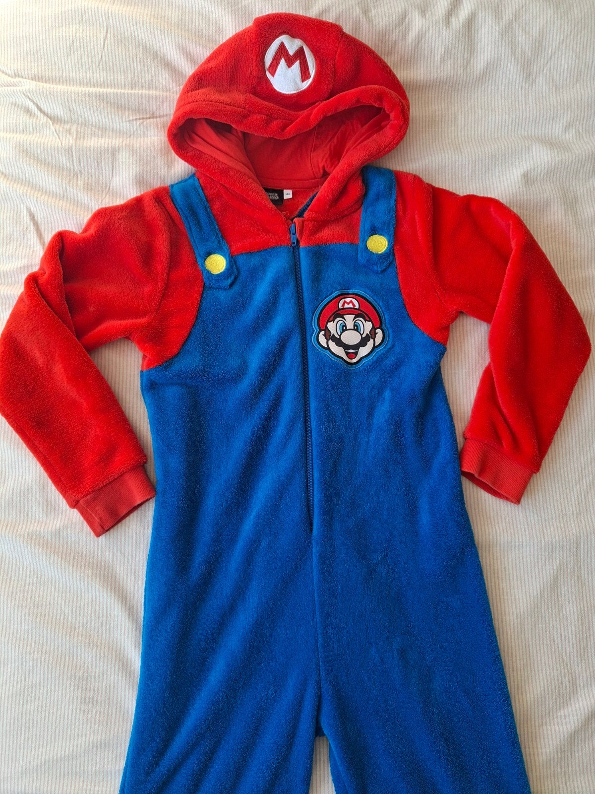 Super Mario onesie maat 140, Ophalen, Zo goed als nieuw, Super Mario, Jongen of Meisje