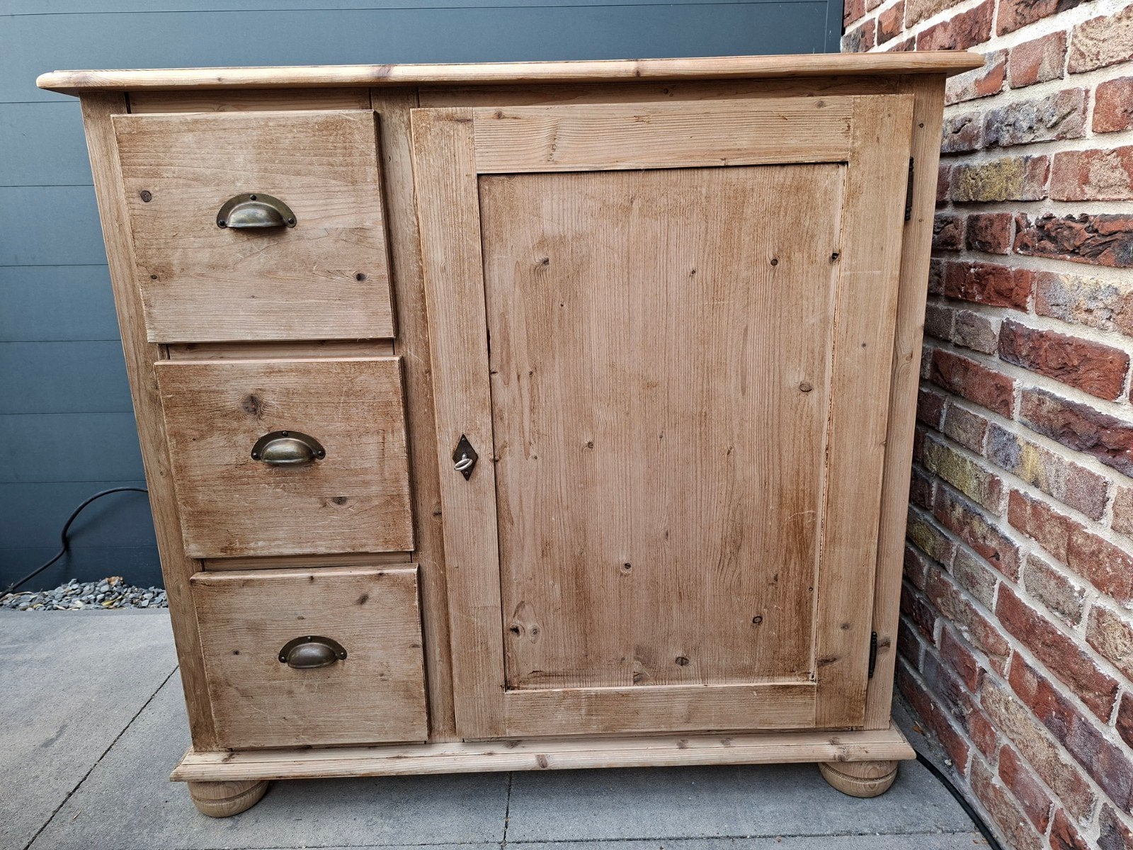 Grenen kastje/dressoir, Ophalen, Gebruikt