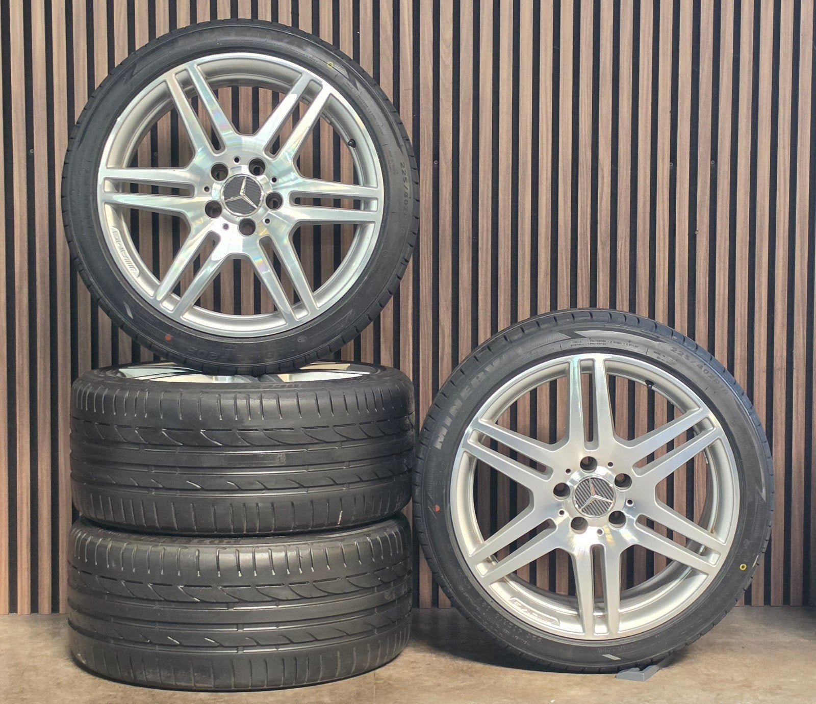Nette 18" Orig Mercedes AMG Breedset Velgen+Banden W204, Ophalen, 18 inch, Banden en Velgen, Mercedes