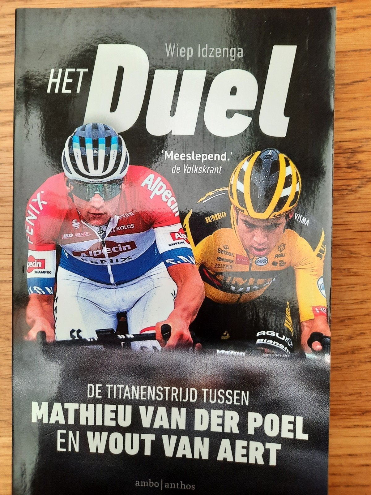 Het Duel: Mathieu van der Poel en Wout van Aert, Ophalen of Verzenden, Zo goed als nieuw, Wiep Idzenga