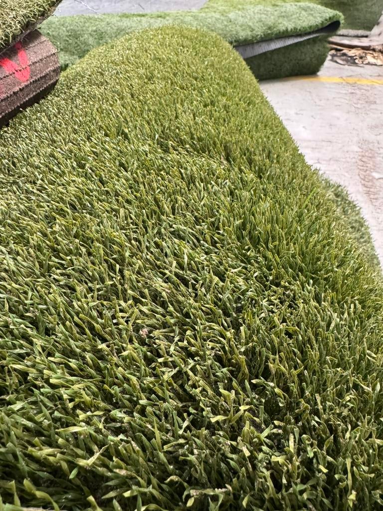 30m2 Kunstgras. 4cm hoog! (4m x 7.5m) €150,-, Tuin en Terras, Gras en Kunstgras, Kunstgras, Ophalen of Verzenden, Zo goed als nieuw