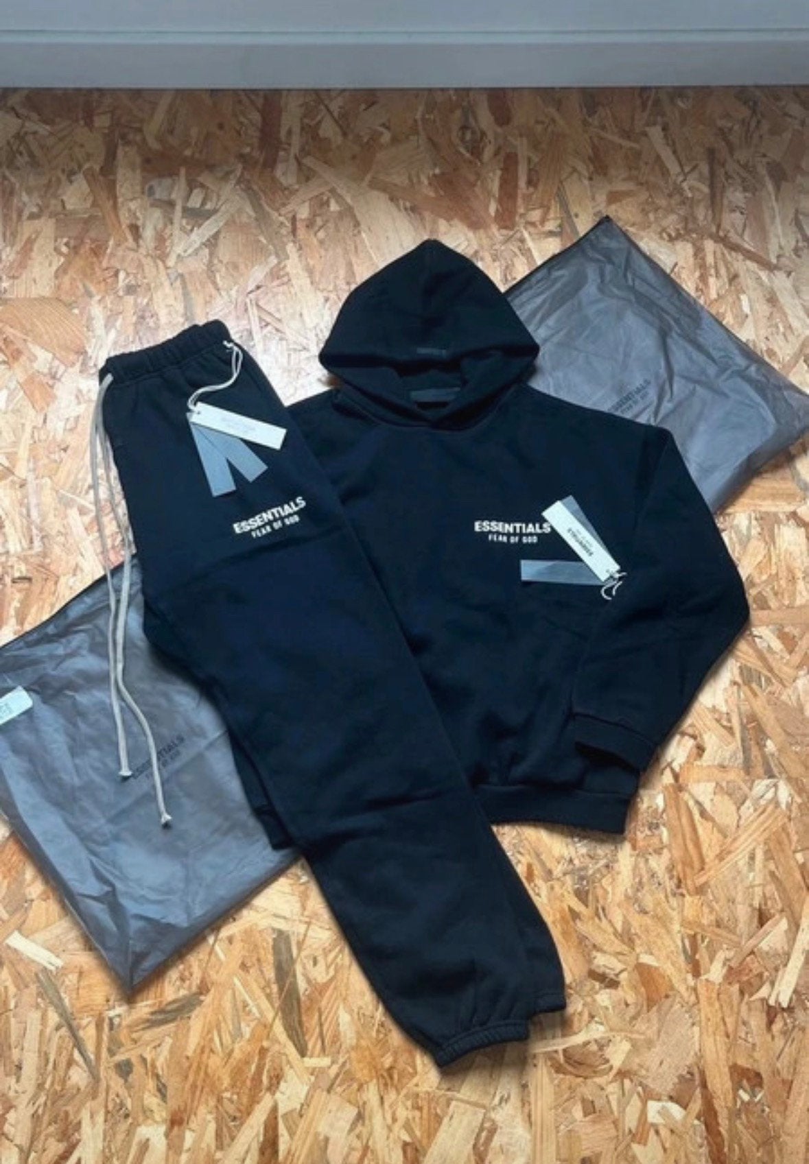 Essentials XS, Ophalen of Verzenden, Nieuw, Maat 46 (S) of kleiner