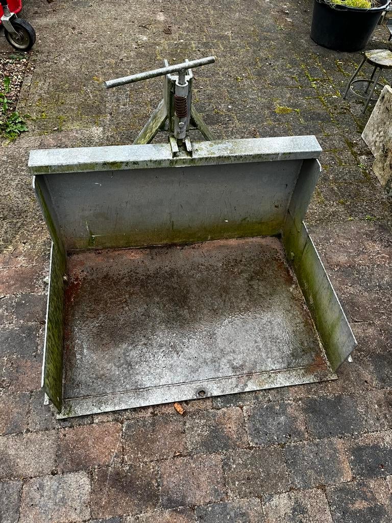 Grondbak, Doe-het-zelf en Verbouw, Gereedschap | Overige machines, Ophalen