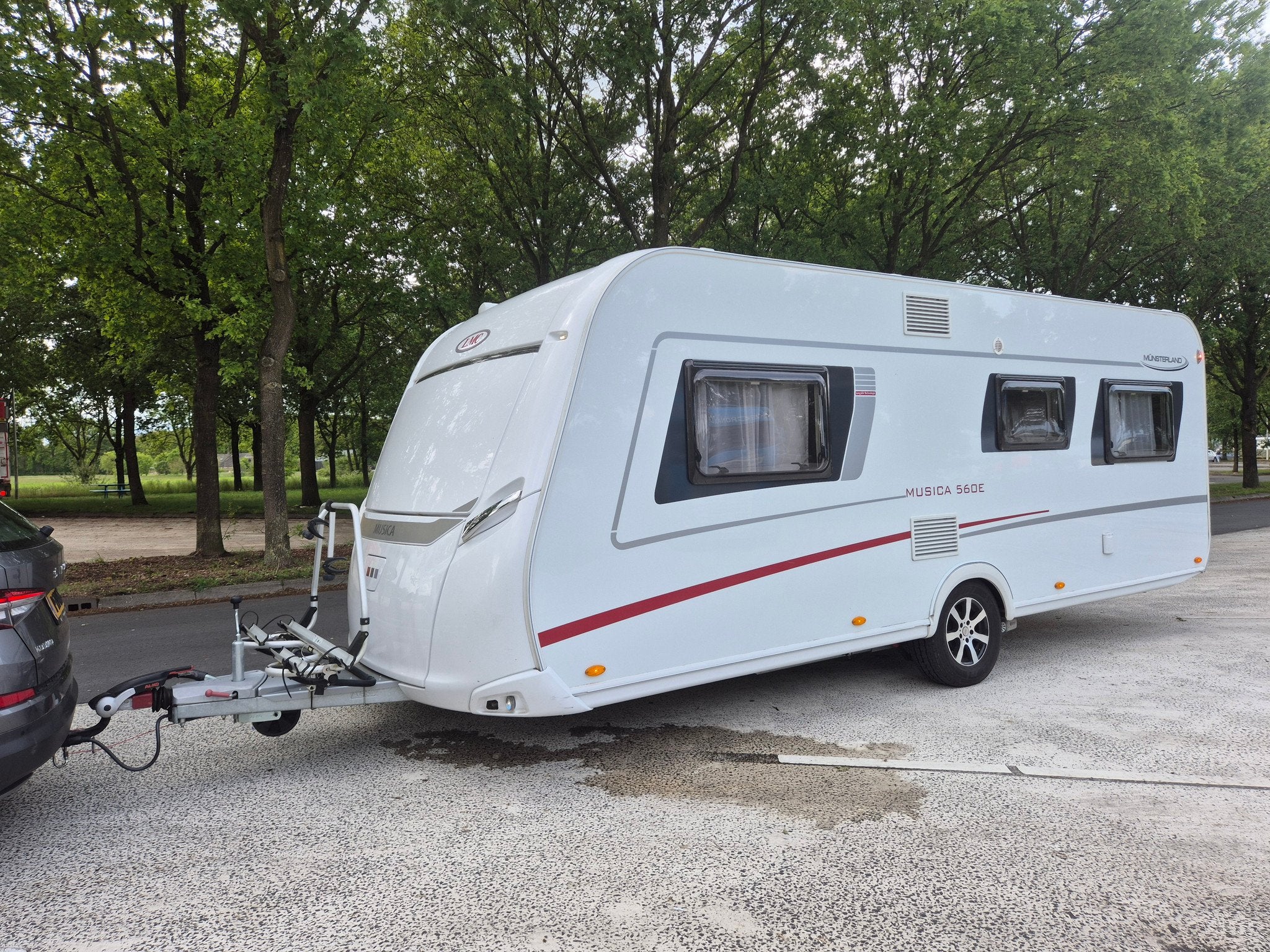 LMC Musica 560E Luifel Mover Vloerverw. 1e Eigen. verzwaarde, Caravans en Kamperen, Vast bed, Kachel, Rondzit, 7 tot 8 meter