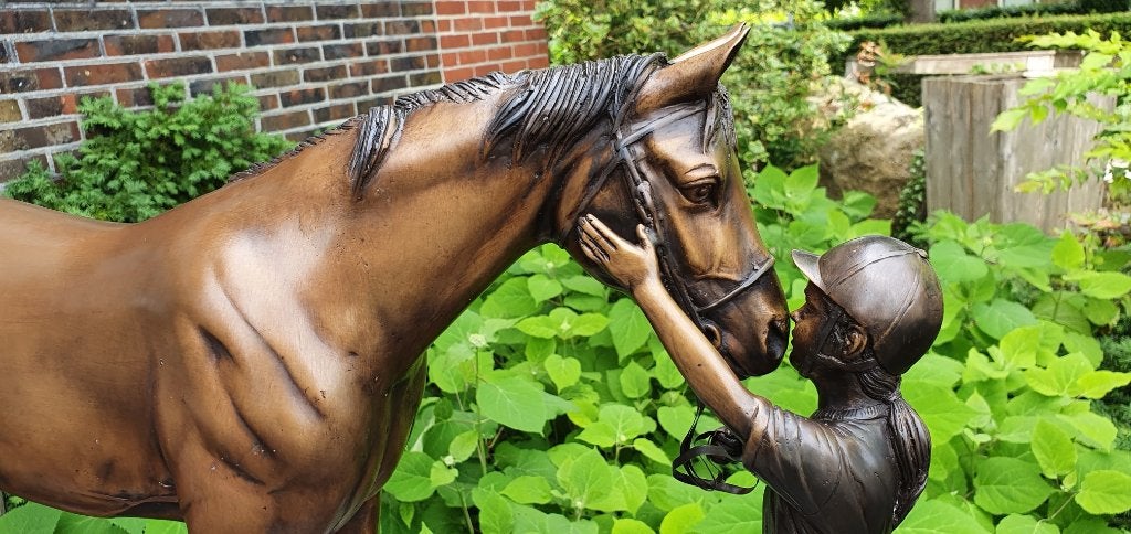 MEISJE MET PAARD / Bronzen beeld, Ophalen of Verzenden, Paard, Beeldje of Figuurtje