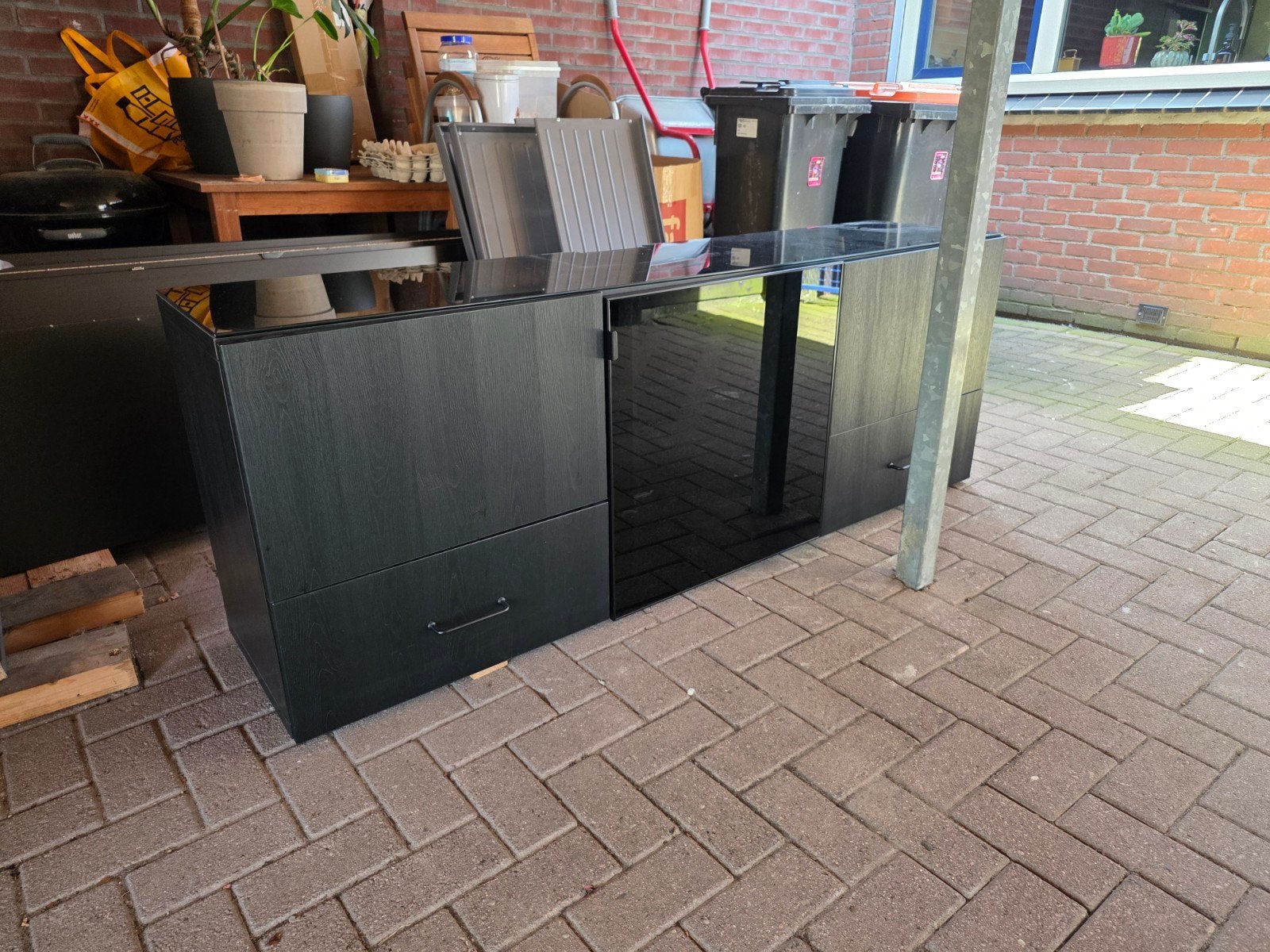 IKEA Bestå TV meubel met vitrinedeur en glazen toppaneel, Ophalen, 150 tot 200 cm, Minder dan 100 cm, 25 tot 50 cm