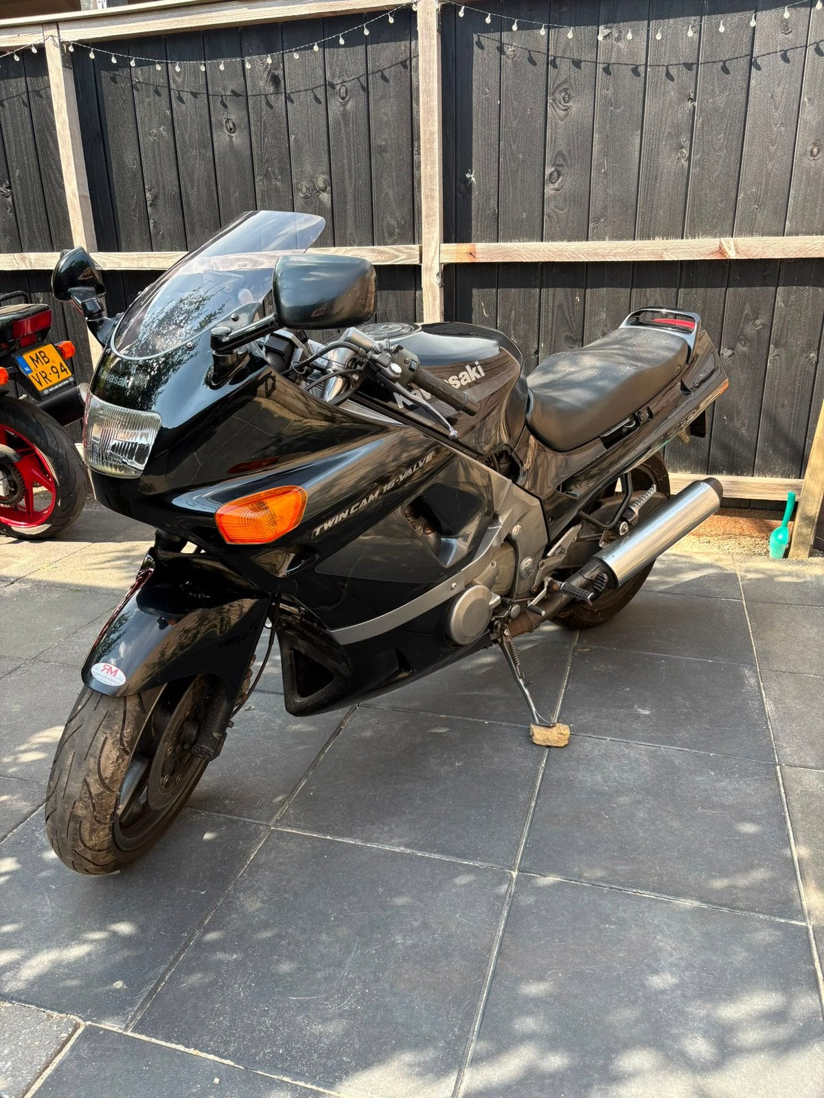 Kawasaki ZR 600 – 1992 – Rijdend – start met startkabel!, Motoren, 4 cilinders, Motorrijbewijs A, Gebruikt, Meer dan 35 kW