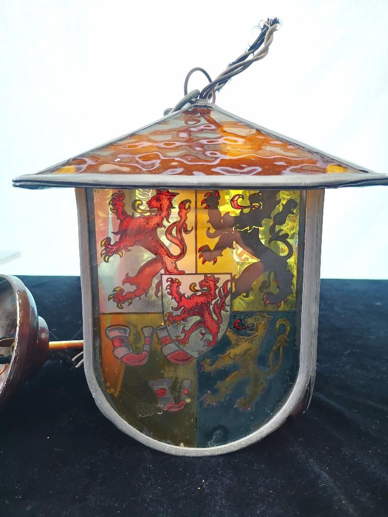 antiek Glas lood lantaarn lamp wapenschild leeuwen rode ster, Antiek en Kunst, Antiek | Lampen, Ophalen of Verzenden