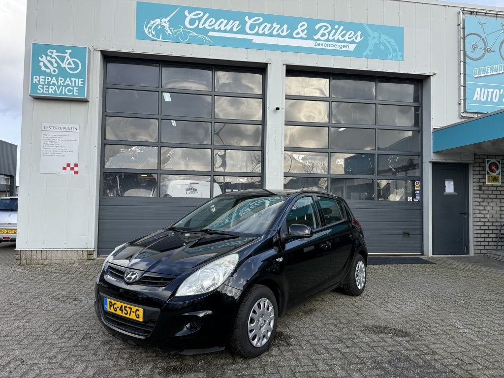 Hyundai i20 1.2i i-Drive (bj 2011), Auto's, Euro 5, 450 kg, 31 €/maand, 4 cilinders