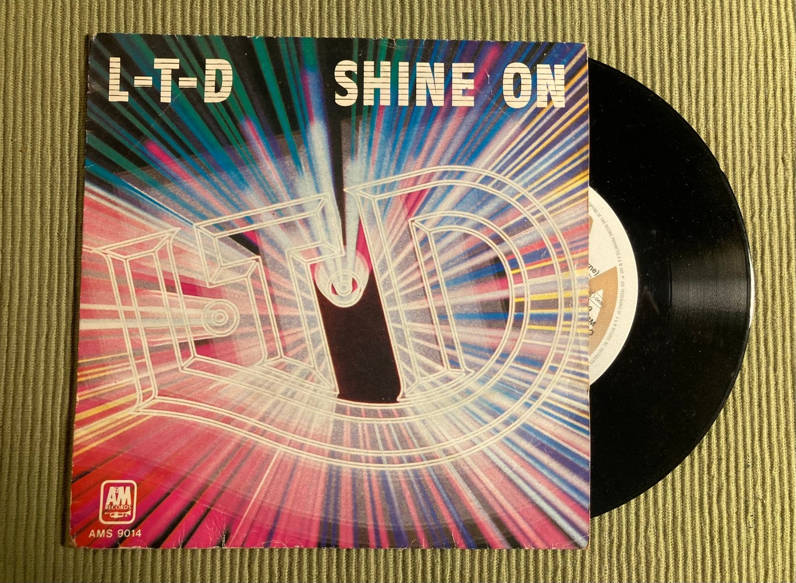 Vinyl single LTD - Shine On, Ophalen of Verzenden, Gebruikt