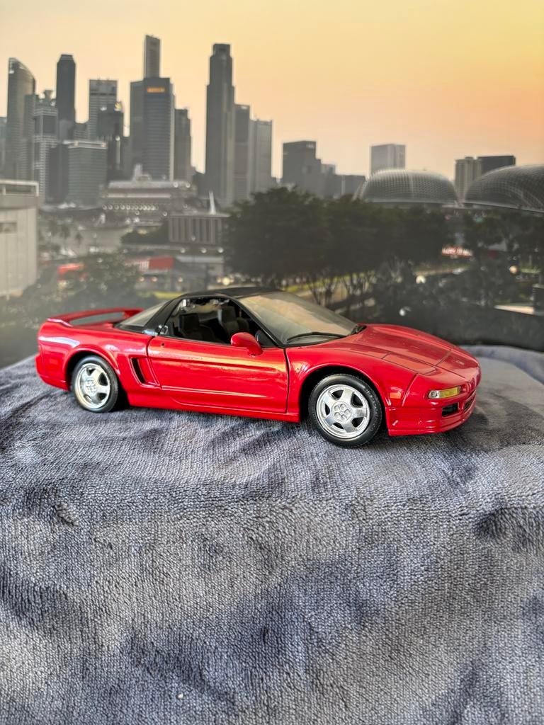 Honda NSX 1992 schaal 1:18 Revell - 34 jaar in bezit, Hobby en Vrije tijd, Modelauto's | 1:18, Ophalen of Verzenden, Gebruikt