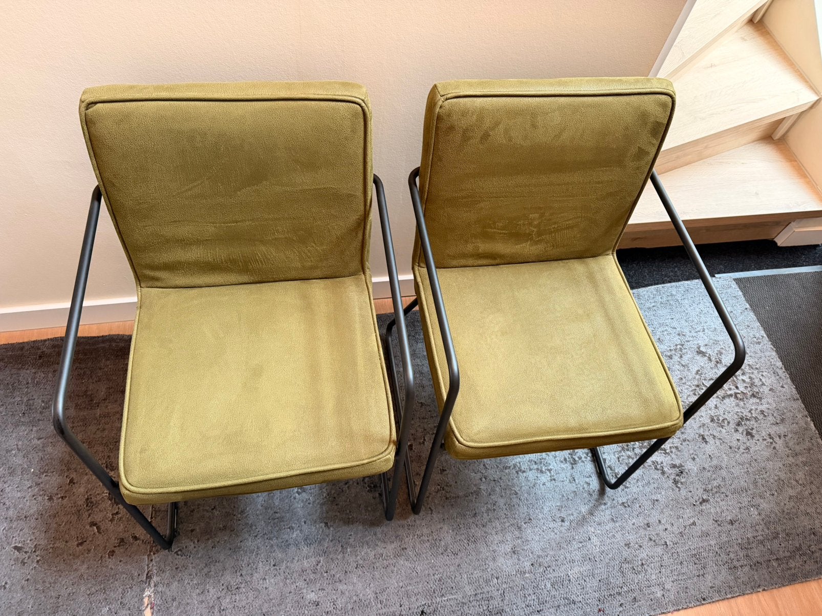 2 eetkamer stoelen groen van By-Boo, Ophalen, Twee, Overige kleuren, Zo goed als nieuw