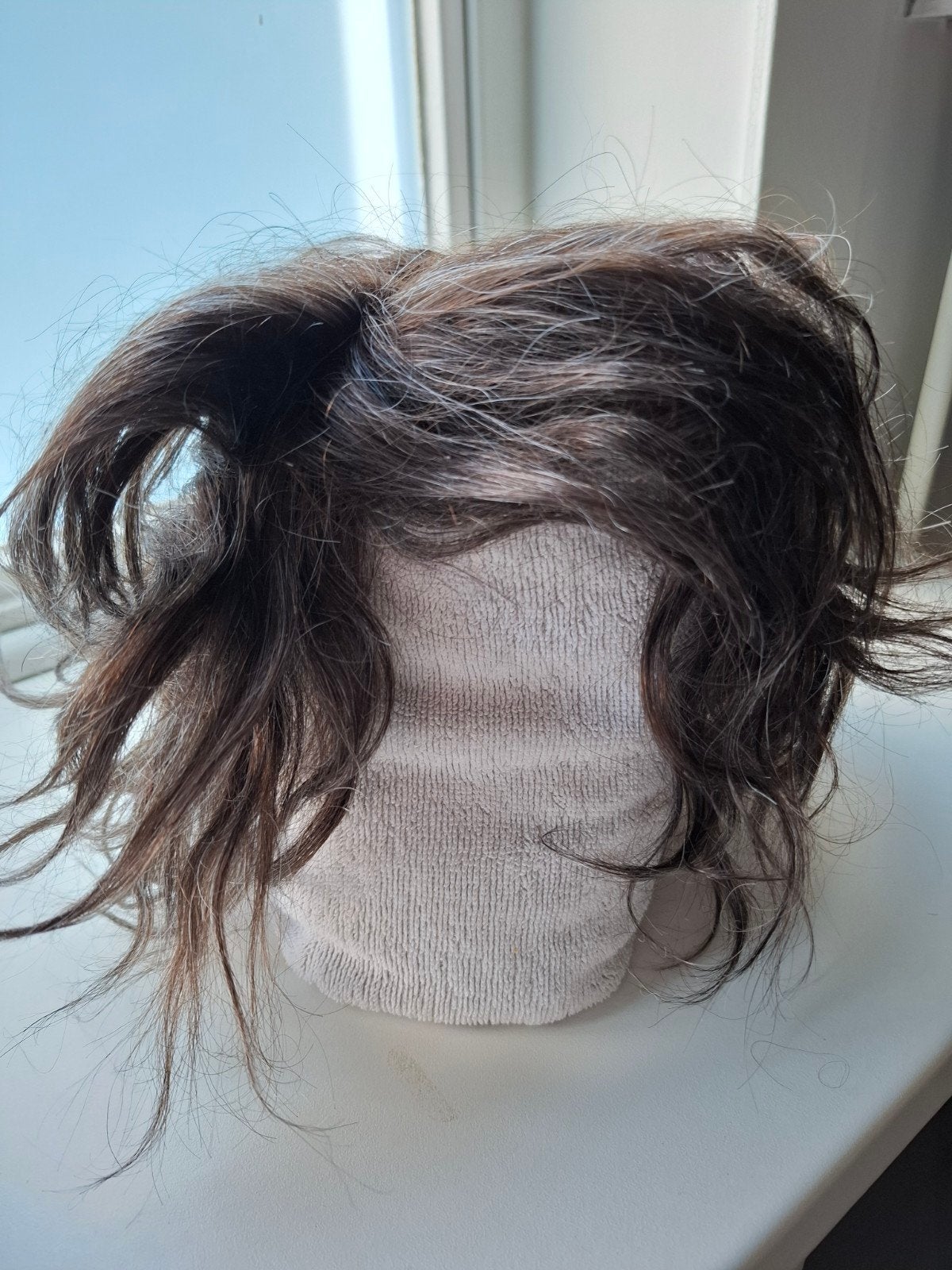 Nieuw Haarstuk Hair Topper Bruin Grijs (Slag) + Tape, Sieraden, Tassen en Uiterlijk, Verzenden, Nieuw, Pruik of Haarverlenging