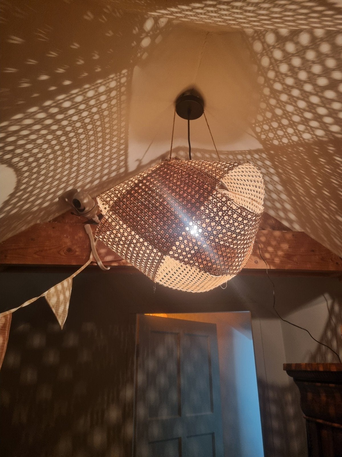 Nieuwe in doos hanglamp bamboe met 4Shine, Ophalen of Verzenden, Nieuw, Natuurlijk materiaal, Ibiza