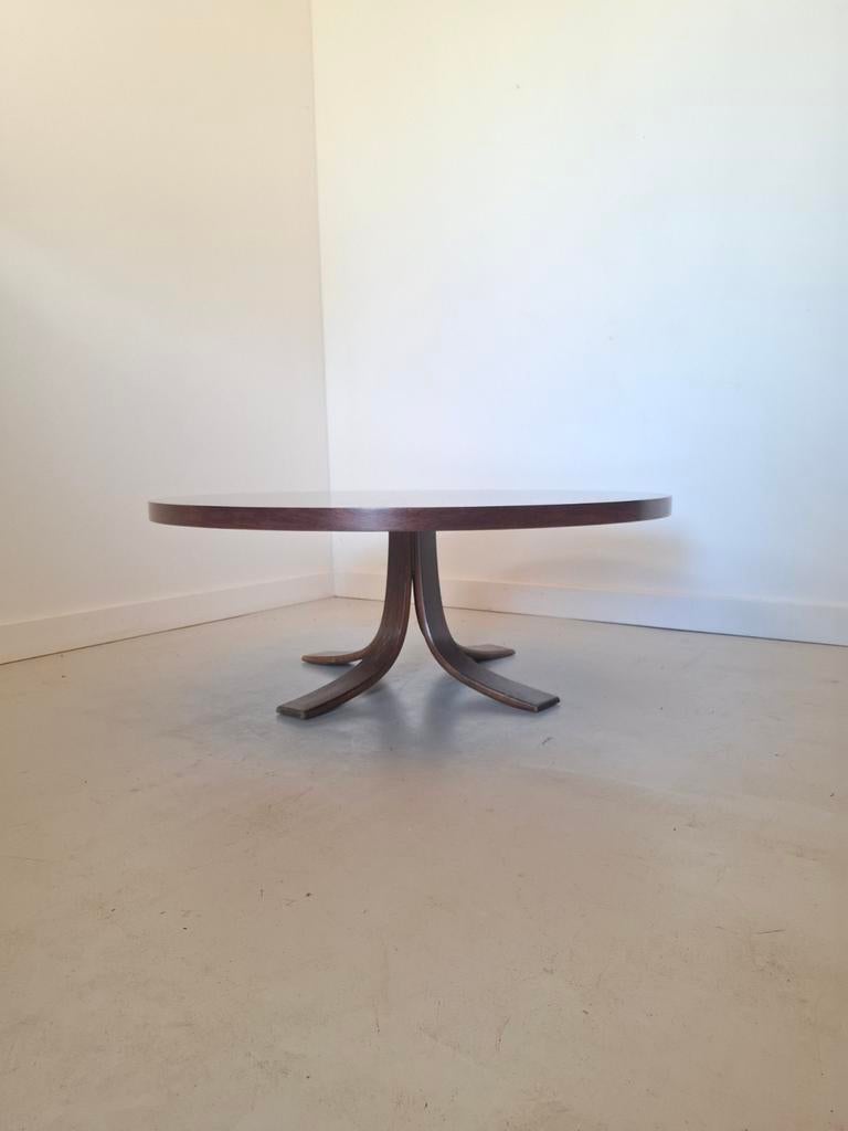 Vintage mid-century salontafel in Brasilian rosewood, Huis en Inrichting, Rond, Vintage mid-century modern, Minder dan 50 cm, Overige houtsoorten