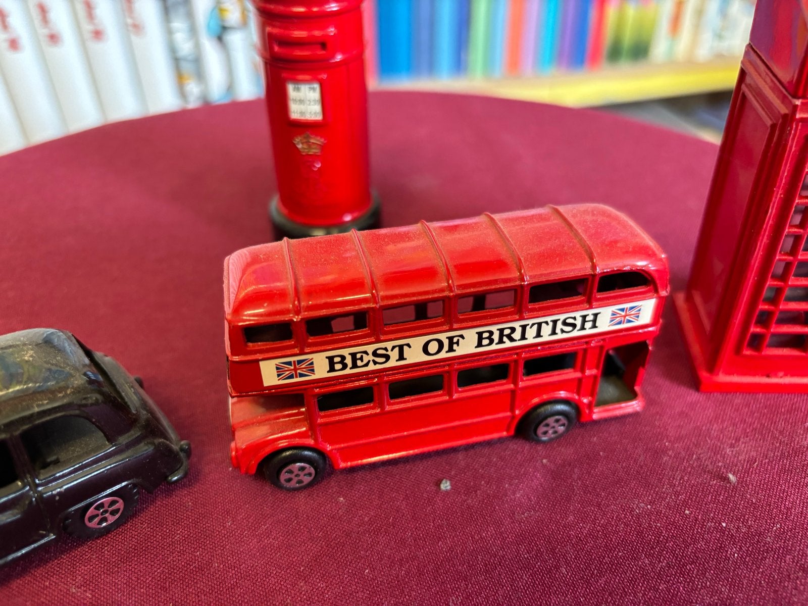Vintage Britse Miniatuur Voertuigen en Postbus Set, Ophalen, Gebruikt, Overige typen, Overige merken