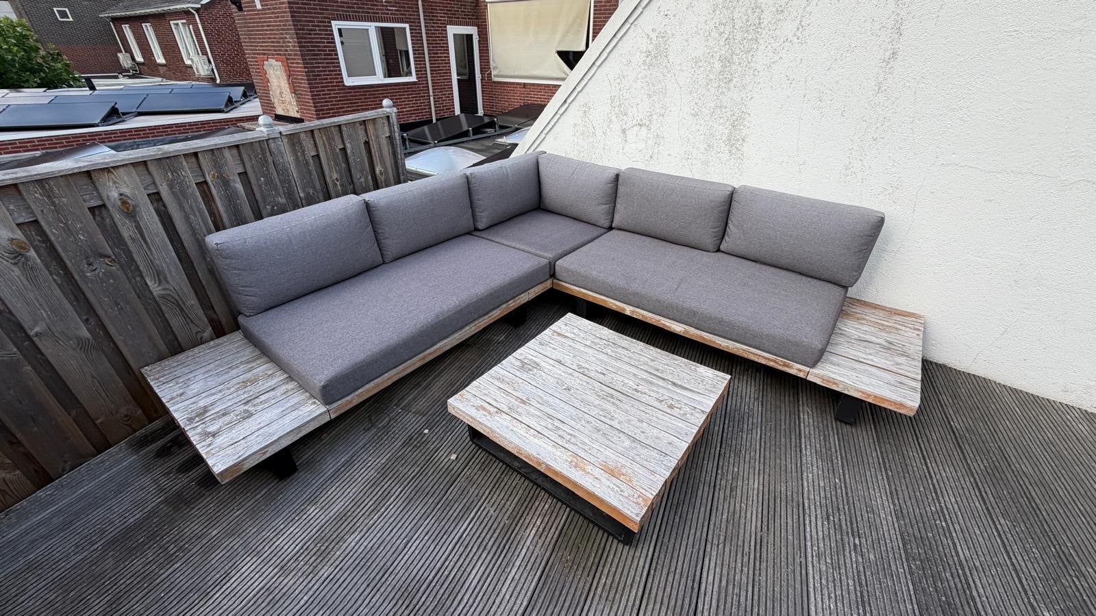 Houten loungeset met kussens en salontafel, Ophalen, 5 zitplaatsen, Gebruikt, Loungeset