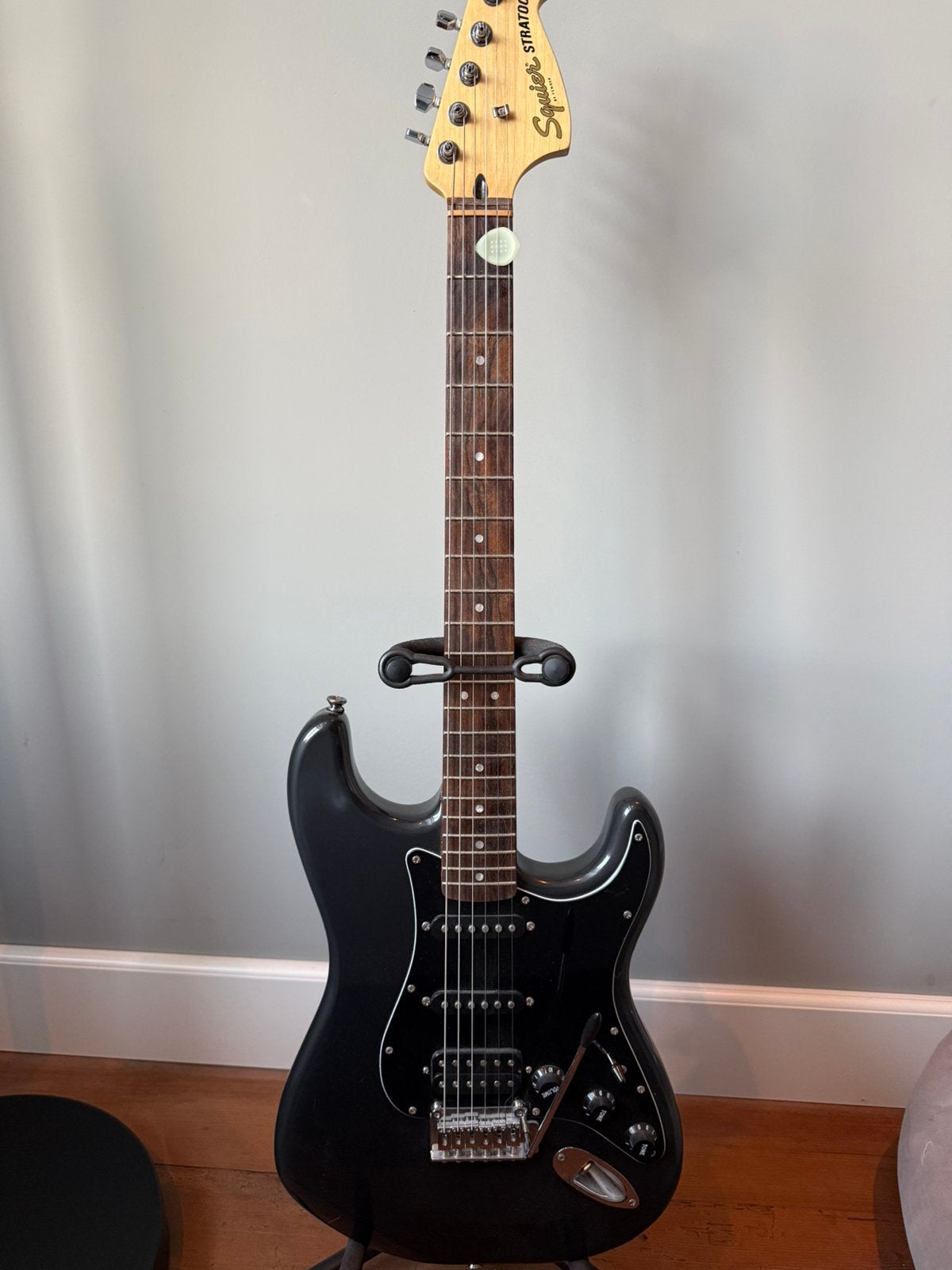 Mooie Squier Affinity Stratocaster HSS Charcoal Frost, Ophalen, Zo goed als nieuw, Solid body, Fender