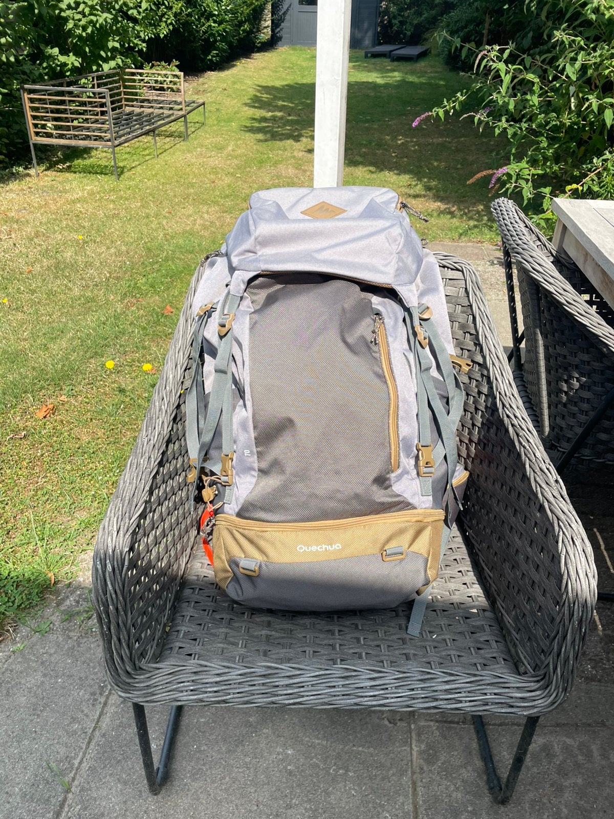 Antraciet/grijs Quechua Travel rugzak 70L, Ophalen, Zo goed als nieuw, Rugzak