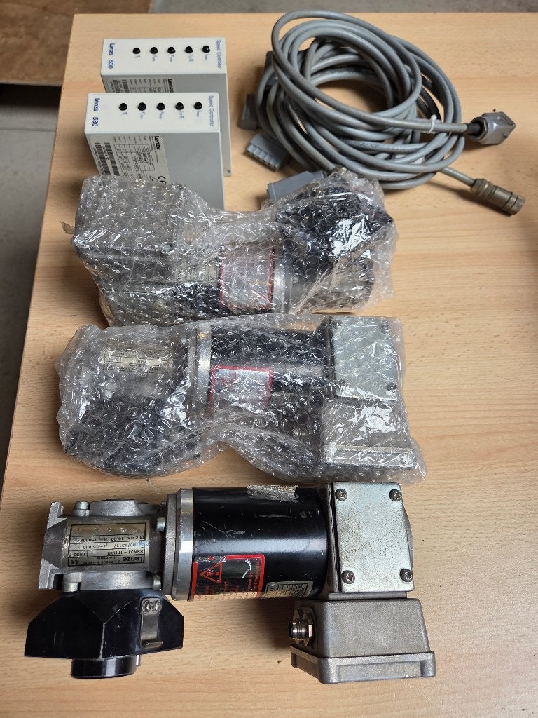 Lenze motor SSN31 3 stuks, Doe-het-zelf en Verbouw, Motoren, Ophalen of Verzenden, Gebruikt, Elektromotor, 1800 rpm of meer