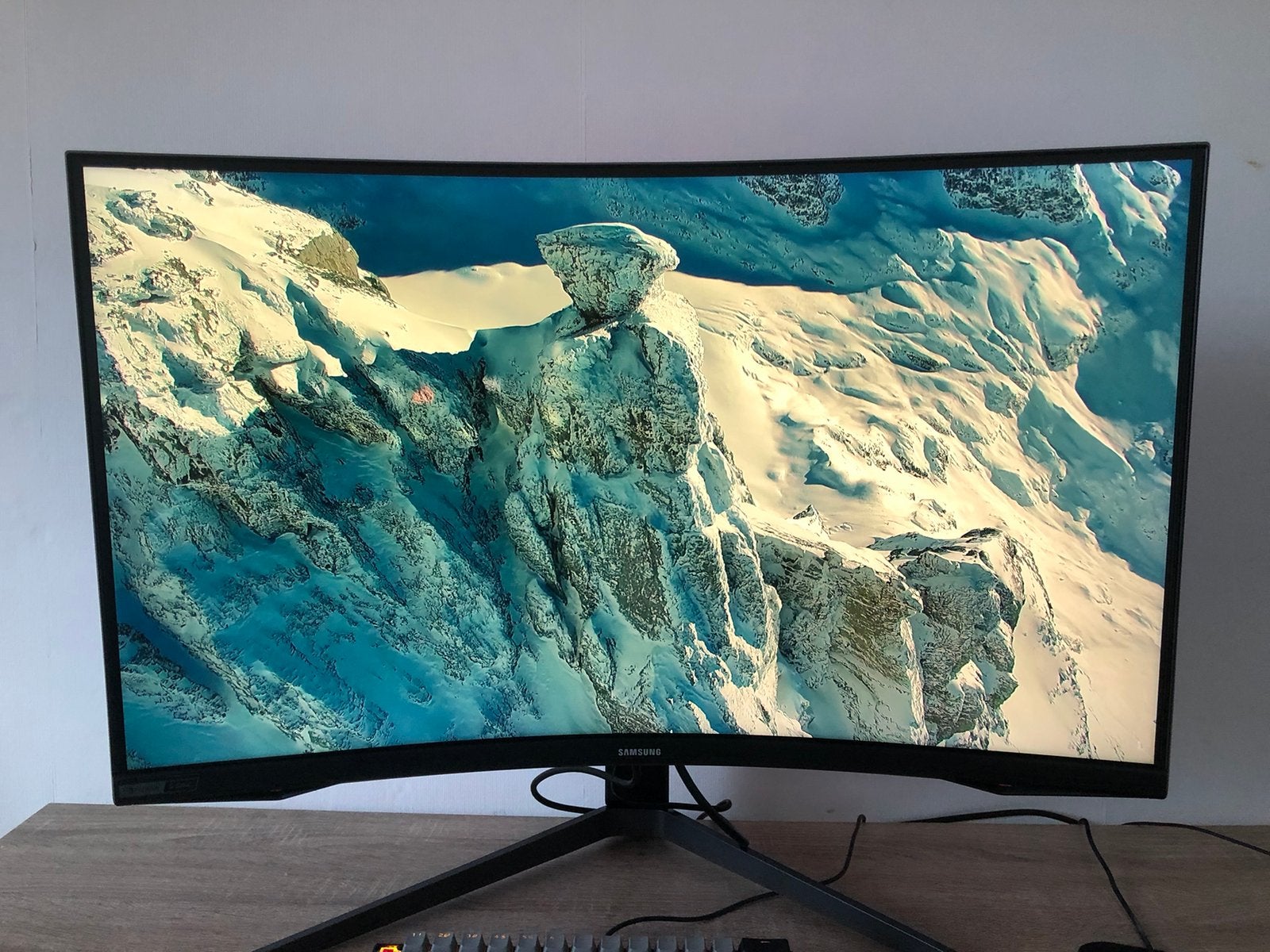Samsung Odyssey G7 32 inch Curved Gaming Monitor, Gaming, HDMI, Curved, VA