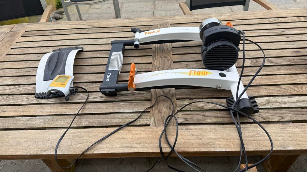 Tacx Flow Fietstrainer - Indoor training voor fietsers, Ophalen, Gebruikt, Overige typen, Staal