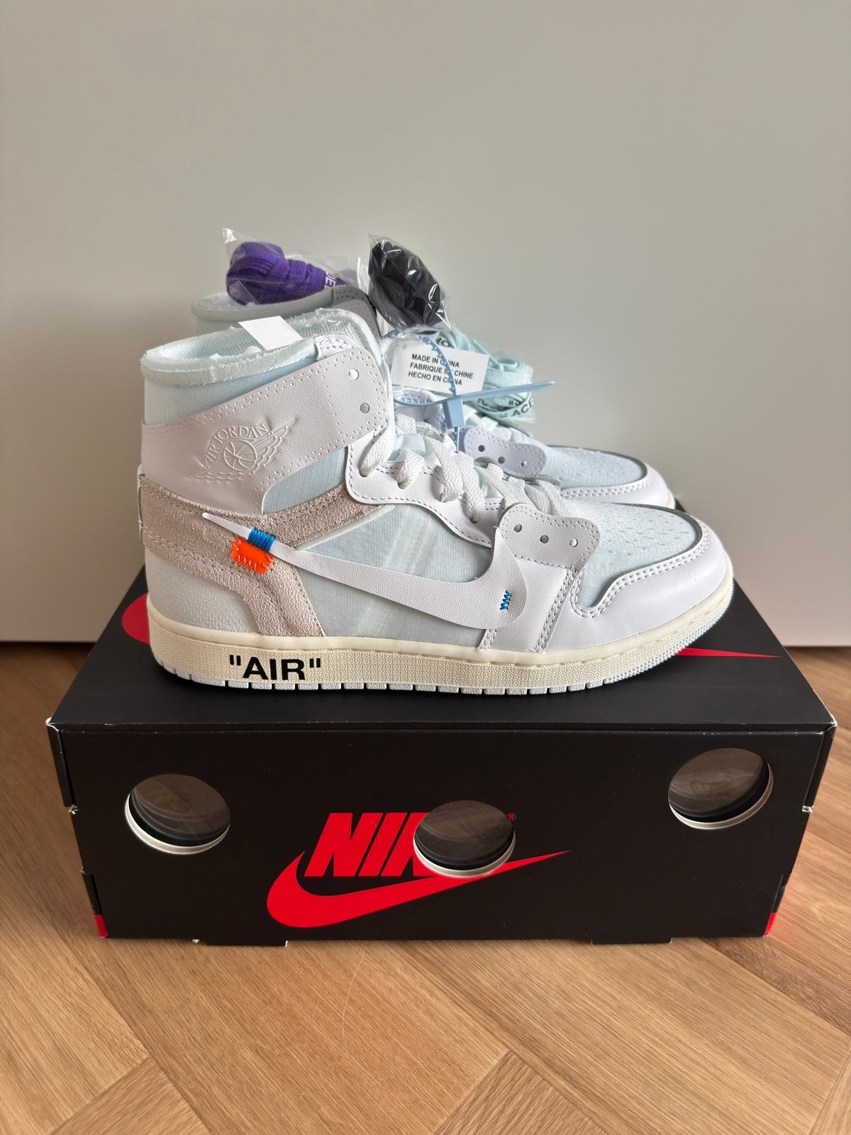 Jordan 1 Retro High Virgil Abloh Archive Alaska (DS) 42,5, Overige kleuren, Nieuw, Ophalen of Verzenden, Sneakers of Gympen