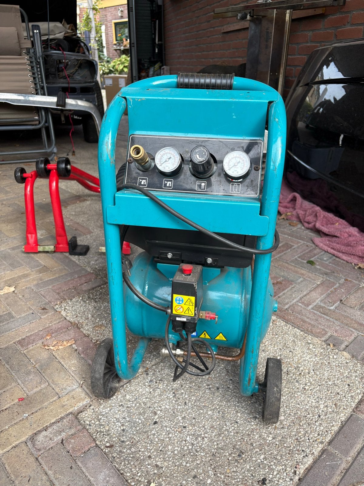 Aircraft Compact Air Compressor 221/10 B, Ophalen, Gebruikt, 6 tot 10 bar, 200 tot 400 liter/min