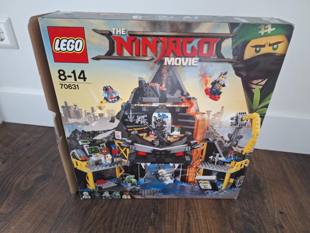 Lego Garmadon's vulkaansbasis 70631, Kinderen en Baby's, Speelgoed | Duplo en Lego, Ophalen of Verzenden, Zo goed als nieuw
