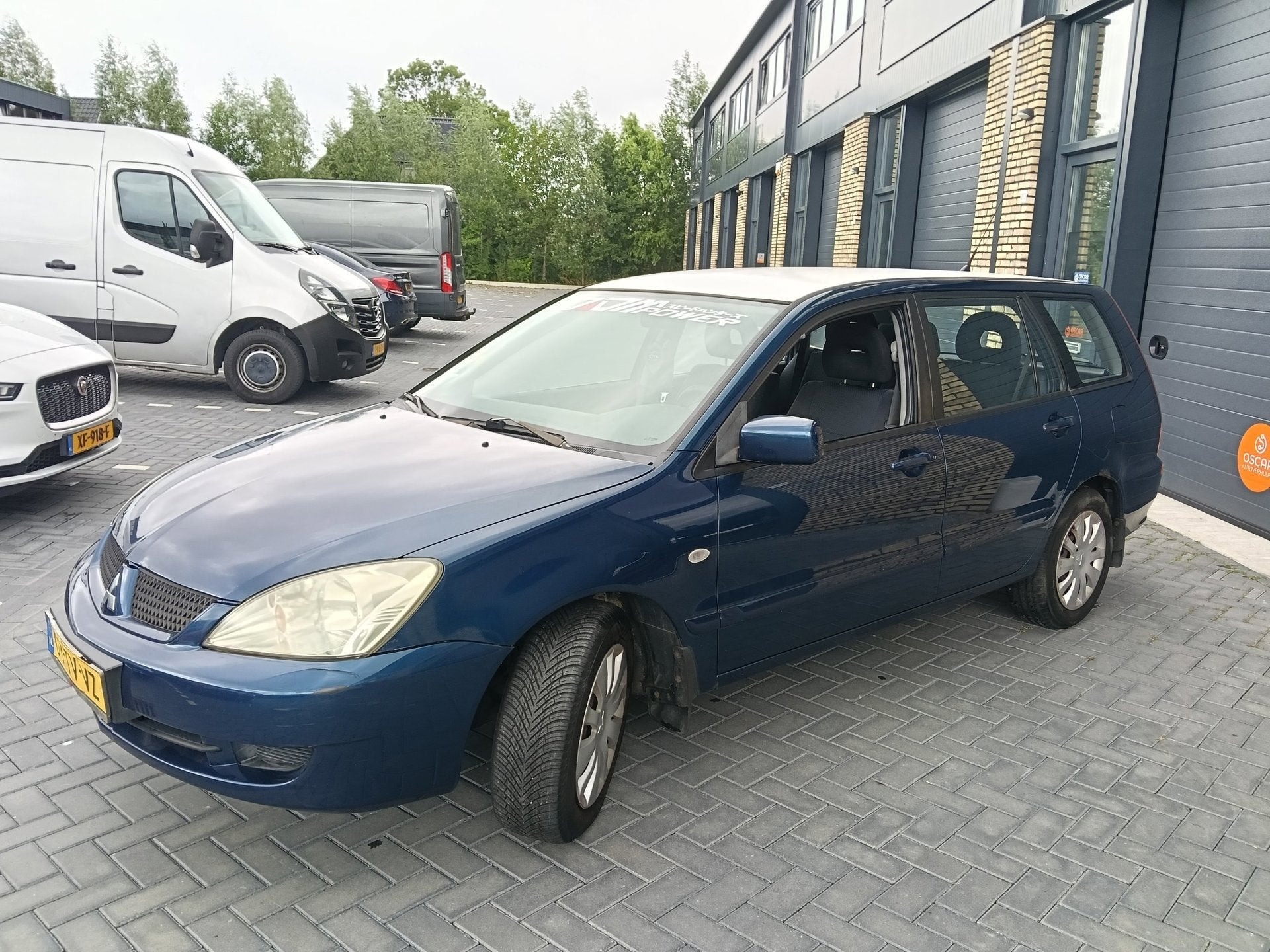 Mitsubishi Lancer Station Wagon 1.6 Inform, Auto's, Voorwielaandrijving, Gebruikt, 4 cilinders, Handgeschakeld