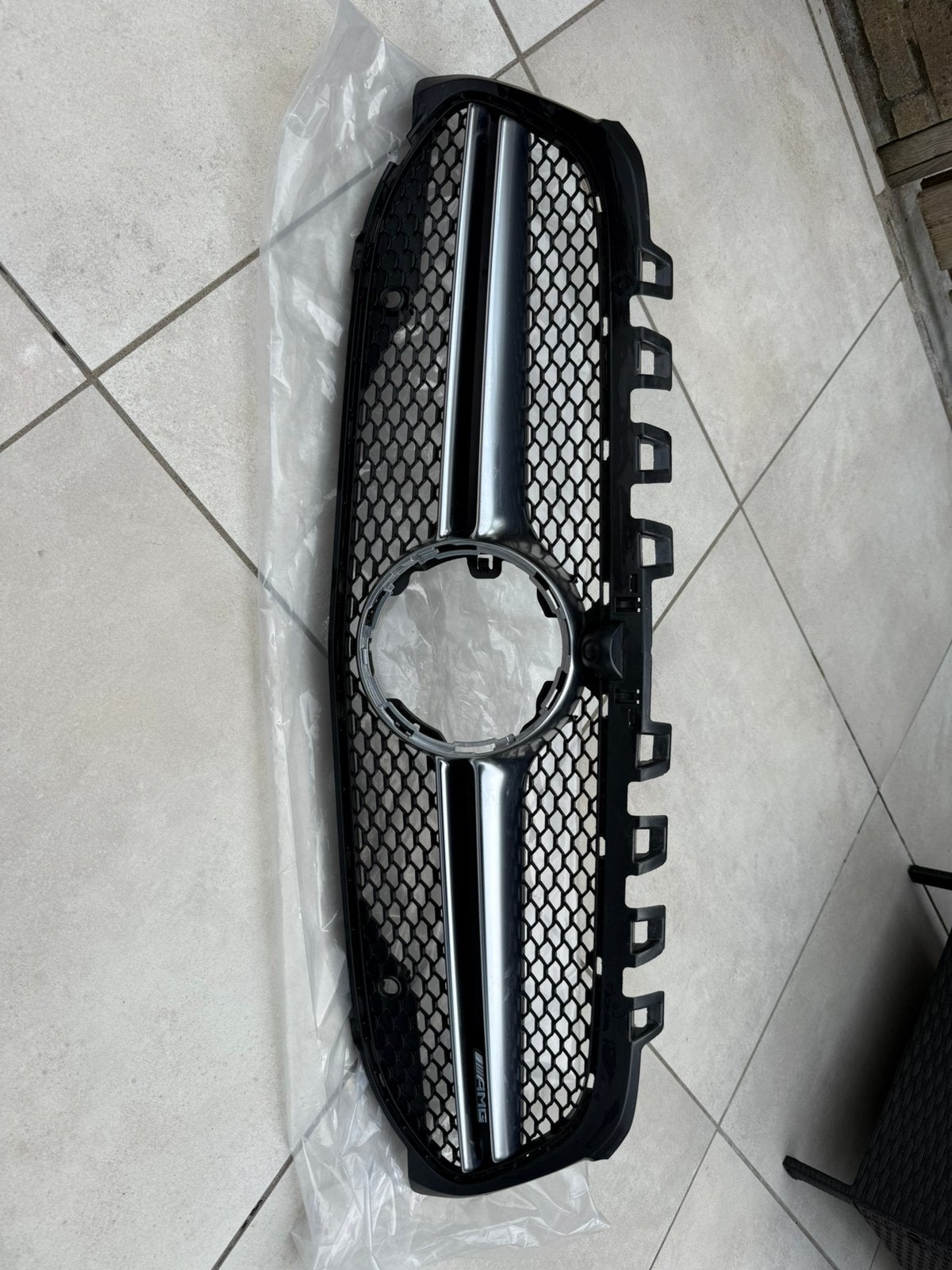 Mercedes A35 AMG Grill Orgineel, Ophalen of Verzenden, Bumper