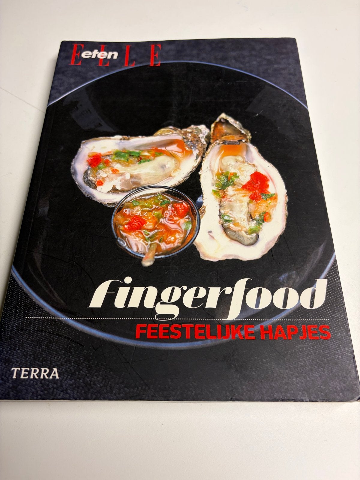 Elle Eten Fingerfood: Feestelijke Hapjes Kookboek, Ophalen of Verzenden, Zo goed als nieuw, Gezond koken