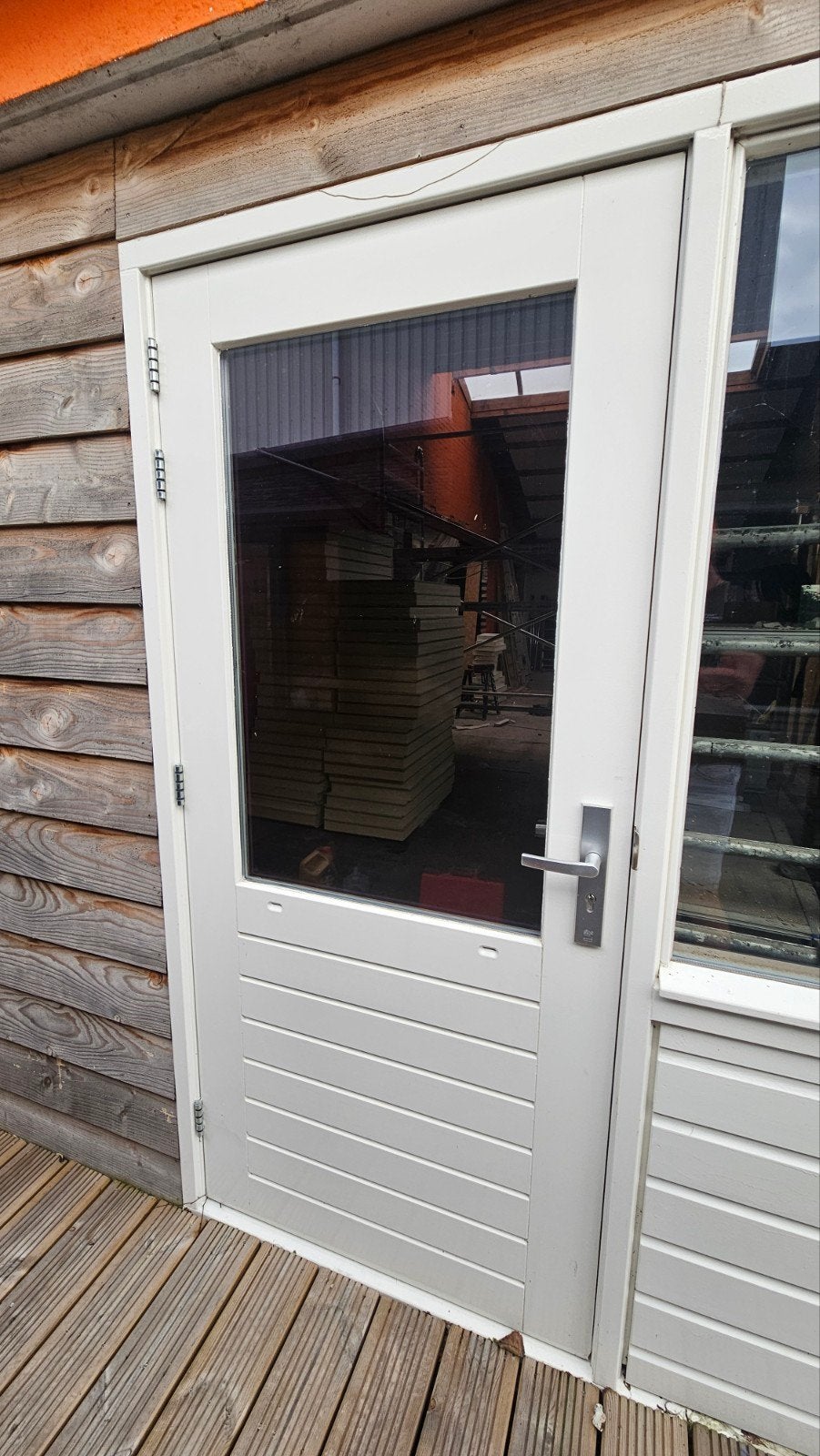 Pui met deur en raam, inclusief houtwerk, Gebruikt, 120 cm of meer, Ophalen of Verzenden, Buitendeur