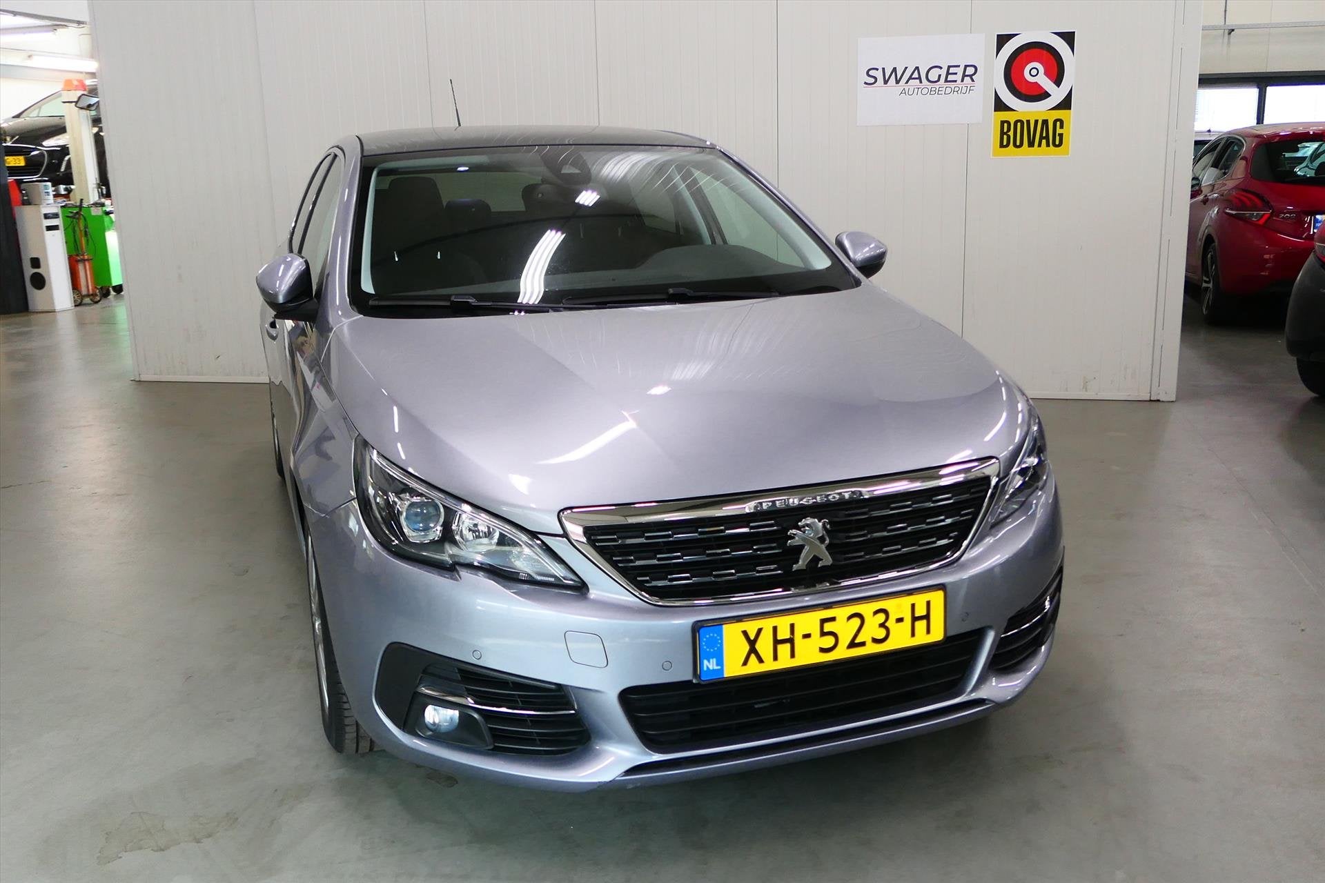 PEUGEOT 308 1.2 PureTech 130pk Allure (1ste eigenaars), Auto's, Stof, Gebruikt, 1199 cc, 1064 kg