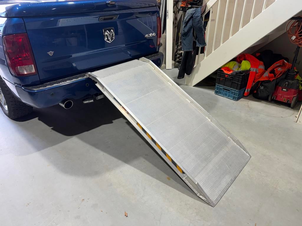 Aluminium Oprijplaat - Lichtgewicht en Stevig, Ophalen, Nieuw, Voor, Bumper